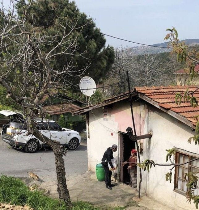 Ramo'nun başrolünden gizli yardım! İhtiyaç sahiplerine bizzat dağıttı - Resim: 3