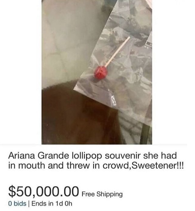 Dünyaca ünlü şarkıcının yaladığı lolipop rekor fiyata satışa çıktı! - Resim: 2