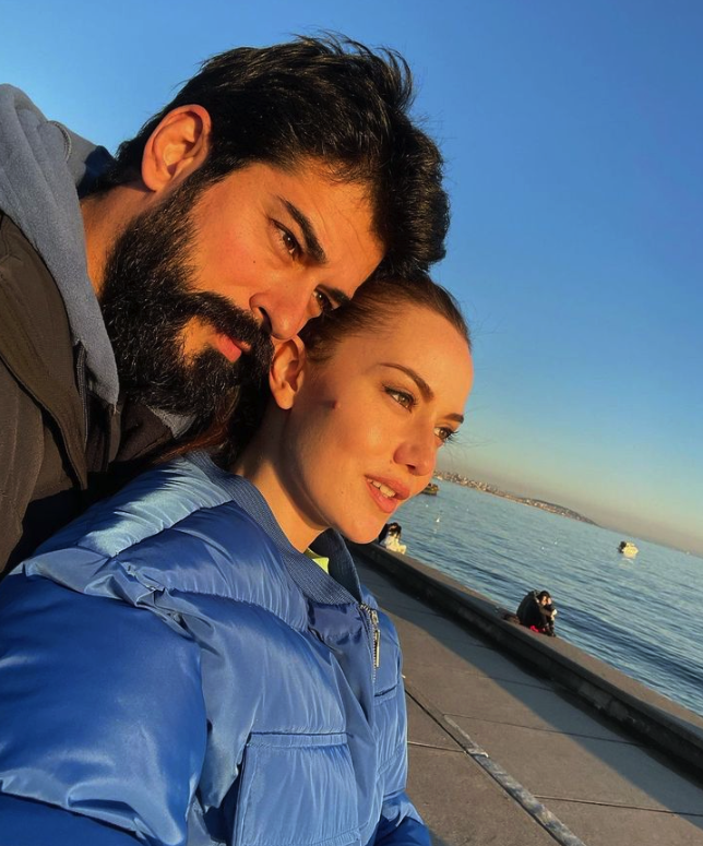 Tüm varlığını satıyor iddiaları vardı! Burak Özçivit ve Fahriye Evcen ülkeyi mi terk ediyor? - Resim: 1