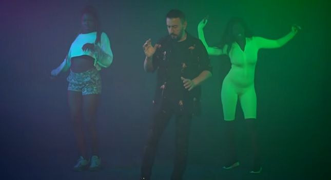 Mustafa Topaloğlu otel parası ödeyemeyince Afrika dansçıları evinde kalmaya başladı - Resim: 1