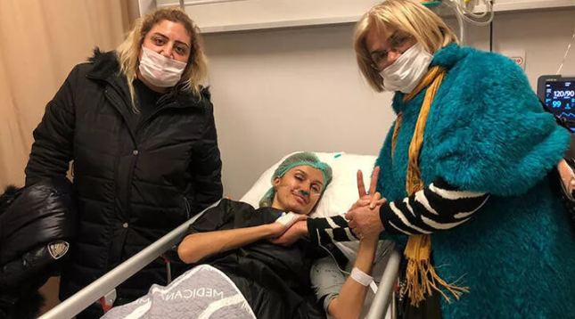 Tuğba Özay'ın sağlık durumu nasıl? Hastaneye kaldırıldı hayranlarını üzen haber - Resim: 2