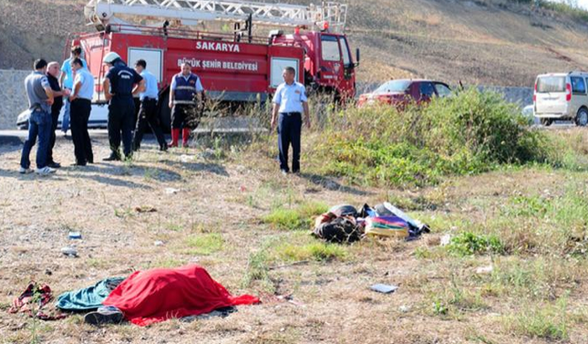 Yollar yine kan gölüne döndü! - Resim: 2
