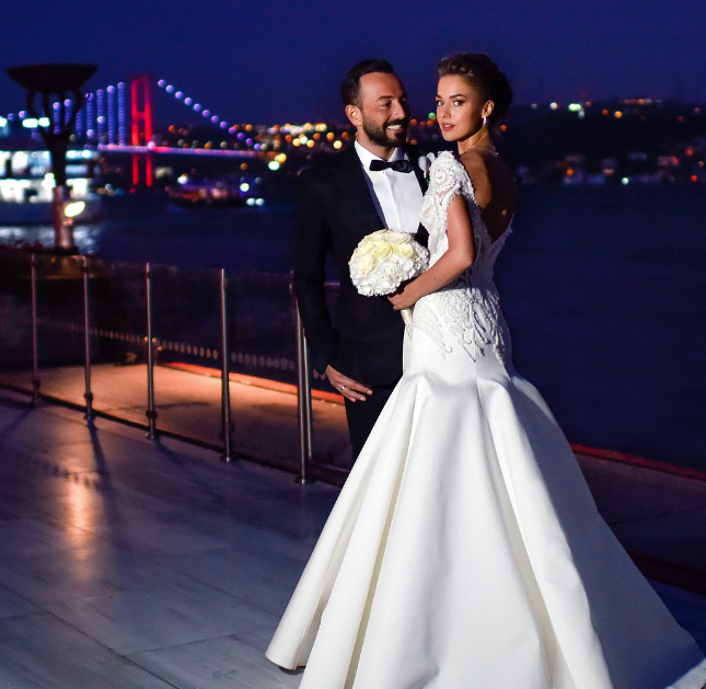 Bensu Soral'ın küvet pozuna yüzbinlerce beğeni geldi İçerde dizisiyle ünlenmişti - Resim: 3