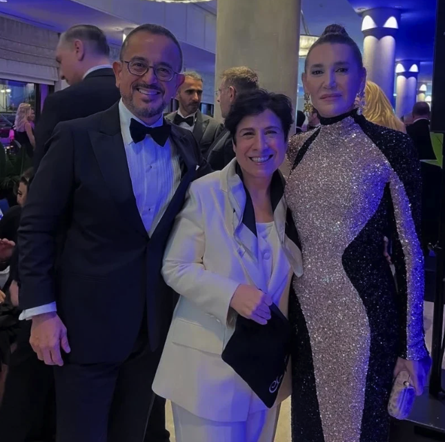 Tüm cemiyet oraya davetliydi! Vuslat Doğan sahnede eski eşi Ali Sabancı'ya herkesin içinde bakın ne söyledi - Resim: 3