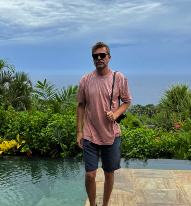 Oyuncu Engin Altan Düzyatan tasını tarağını topladı, Türkiye'yi terk etti! Sebebi ortaya çıktı - Resim: 3