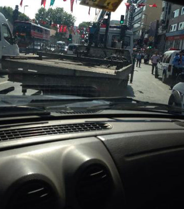 Cicişlerden bir skandal daha - Resim: 1