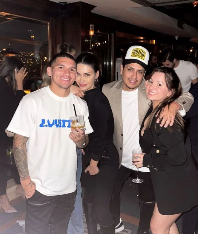 Galatasaray'ın yıldız futbolcusu gönlünü güzel oyuncu Devrim Özkan'a mı kaptırdı? - Resim: 2