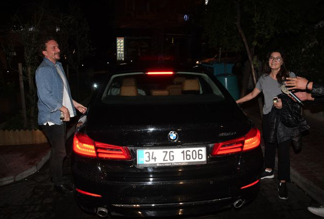 Nurgül Yeşilçay'ın Gülperi dizisindeki halinden eser yok! Sevgilisiyle... - Resim: 3