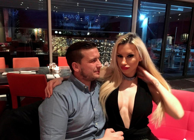 Sevgilisinin işkence ettiği model selfie sayesinde kurtuldu - Resim: 1