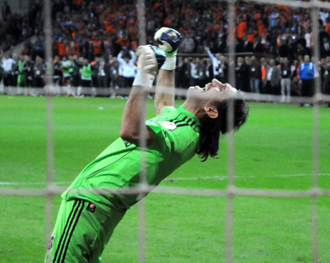 Kupayı böyle kaldırmışlardı - Resim: 1