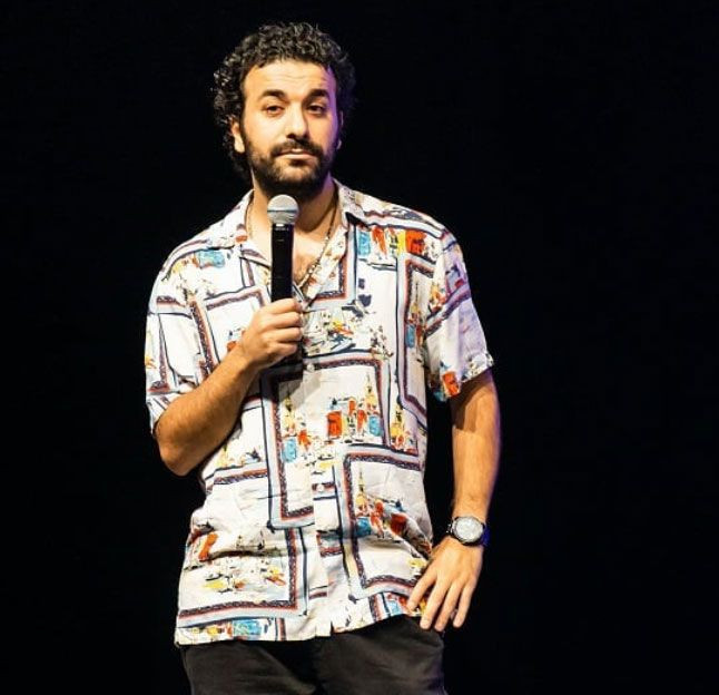 Hasan Can Kaya'nın programında, şarkıcı İrem Derici'yi çıplak görmek istediler, olanlar oldu! - Resim: 2