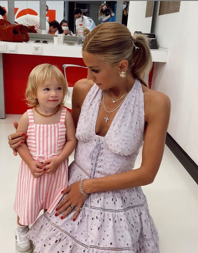 Daha fazla direnemedi! Çağla Şıkel'den hayranlarını üzen haber! - Resim: 4