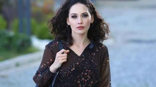 Sen Çal Kapımı dizisine bomba bir kadın oyuncu transferi! Ortalık fena karışacak - Resim: 4