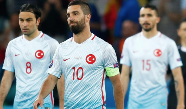 Galatasaray'dan Arda Turan ve Mehmet Topal sürprizi! Fatih Terim ikisini de istiyor - Resim: 3
