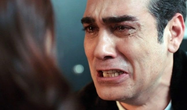 Sadakatsiz'deki hata görenlere 'yok artık' dedirtti o detay dikkatten kaçmadı - Resim: 4