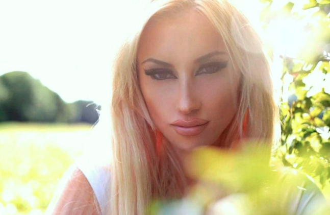 Sevgilisinin işkence ettiği model selfie sayesinde kurtuldu - Resim: 2