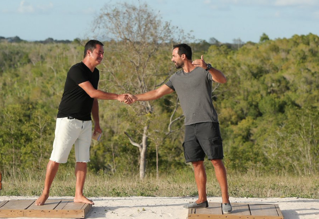 Atatürk'e 'soykırımcı' dedi! Survivor sunucusu Sakis'ten skandal paylaşım! - Resim: 1