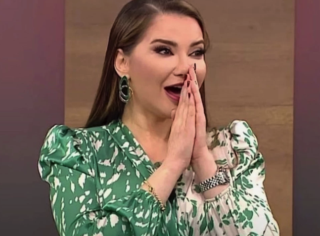 Esra Ezmeci'yi çıldırtan takipçi! Öyle bir şey söyledi ki, sosyal medya çalkalandı - Resim: 1