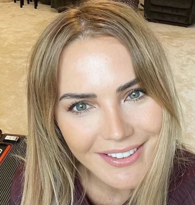 Sunucu Ece Erken'in sırtında bardak kırıldığı o kavganın görüntüleri ortaya çıktı - Resim: 4