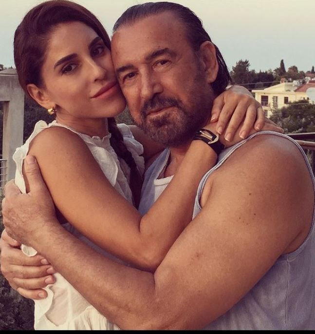 Mini şortu ve kaslarıyla şov yaptı Cihan Ünal'ın kızı Irmak Ünal'ın Instagram pozları olay - Resim: 1