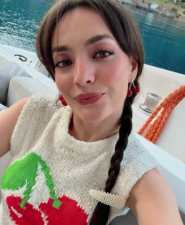 Oyuncu Zeynep Tuğçe Bayat ilk kez anne oldu! Oğlu Atlas'ın son halini paylaştı - Resim: 1