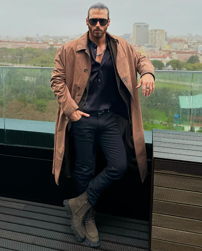 Türkiye'nin en zengin oyuncusu bakın kimmiş... Servetleri dudak uçuklattı! Serenay Sarıkaya, Hande Erçel, Kıvanç Tatlıtuğ... - Resim: 4