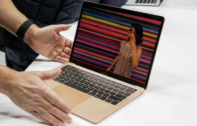 Apple merakla beklenen Macbook Air'i tanıttı! İşte fiyatı ve özellikleri - Resim: 1