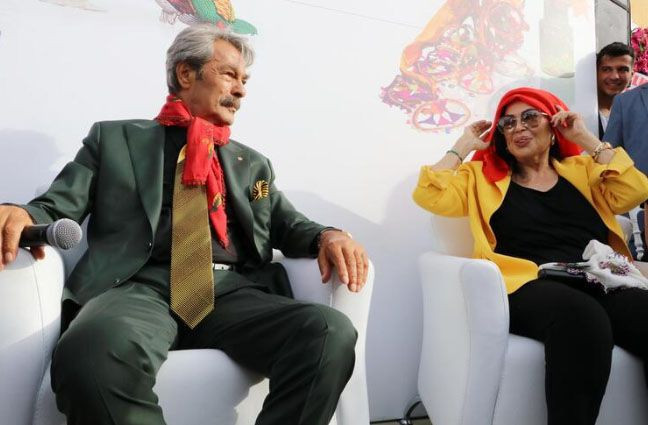 Selvi Boylum Al Yazmalım yıllar sonra yeniden! Kadir İnanır ve Türkan Şoray... - Resim: 3