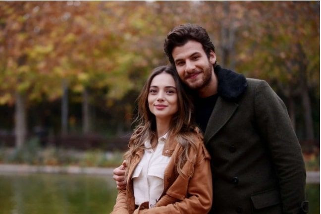 TRT 1 Benim Adım Melek'teki aşk gerçek oldu Rabia Soytürk ve Mustafa Mert Koç aşkı! - Resim: 2