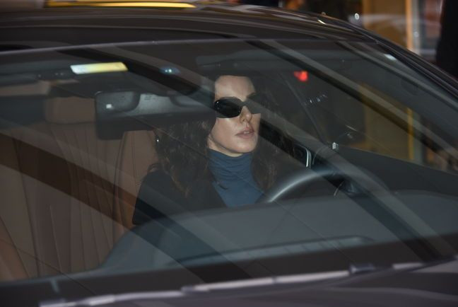 Defne Samyeli karşısıda görünce çok sinirlendi! Atar topar çıkıp gitti - Resim: 2