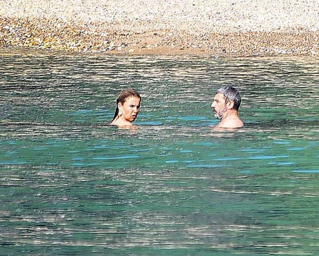 Gülben Ergen, sevgilisini havalara uçurdu! Bomba görüntüler - Resim: 1