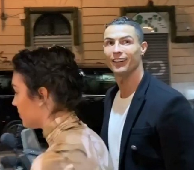 Ronaldo'nun sevgilisi Georgina Rodriguez'den nefes kesen dans - Resim: 2