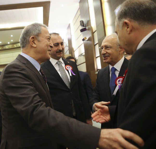 AYM töreninde siyasilerden samimi görüntüler - Resim: 2