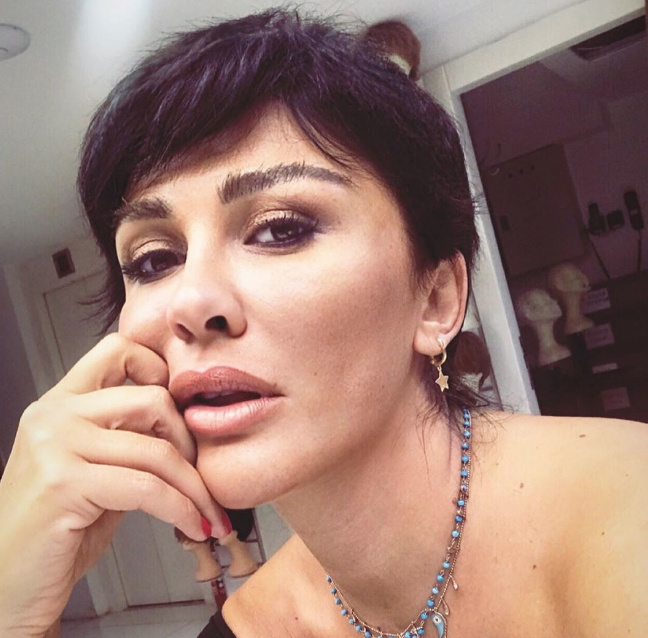 Hamdi Alkan'ın eşi Selen Görgüzel tanınmaz halde tabutun başında poz vermişti - Resim: 2