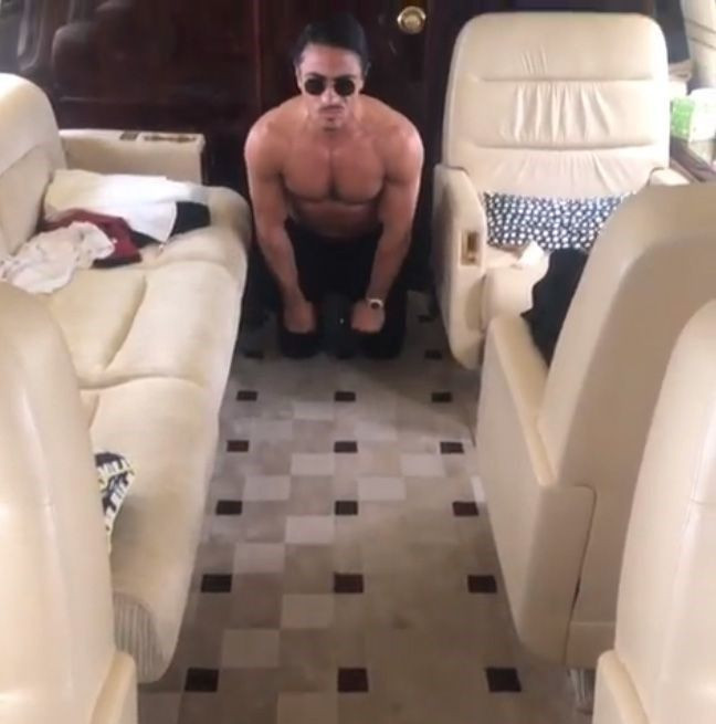 Uçağındaki videosu olay olmuştu! Nusret'ten takipçisine bomba teklif - Resim: 4