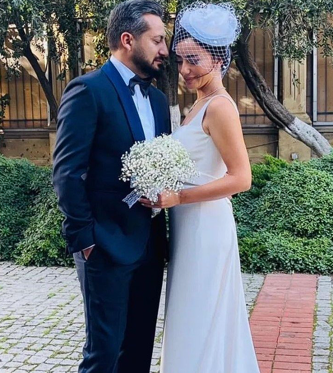 Ünlü şarkıcı Öykü Gürman, Fatih İçmeli ile evlendi! - Resim: 1