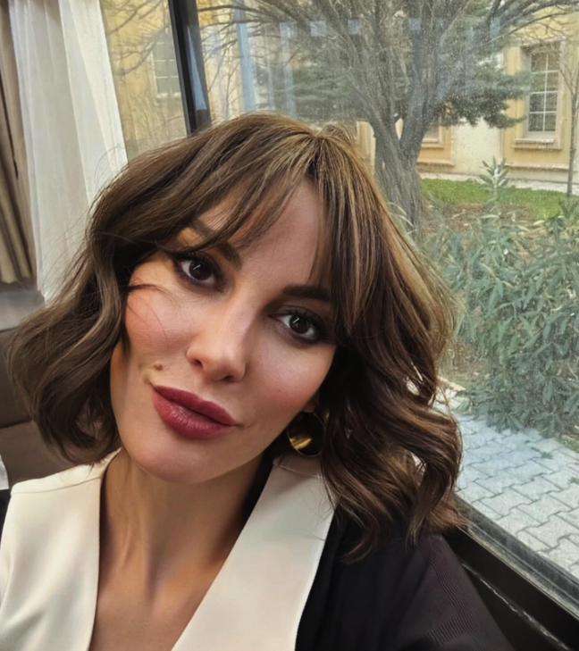 Uzak Şehir'in Mine'si Mine Kılıç, diziden ayrıldıktan sonra imaj değiştirdi! Onu öyle görenler bakmaya doyamadı - Resim: 4