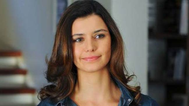 Fotoğraftaki çocuğu tanıdınız mı şimdi çok ünlü - Resim: 4