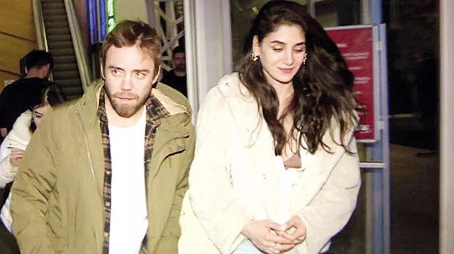 Ayrıldılar deniyordu, düet yaptılar! Murat Dalkılıç, sevgilisi Sitare Akbaş ile stüdyoda şarkı söyledi - Resim: 1