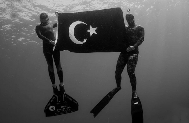 Survivor Şahika Ercümen kimdir göbeğiyle yaptığına bakın - Resim: 3