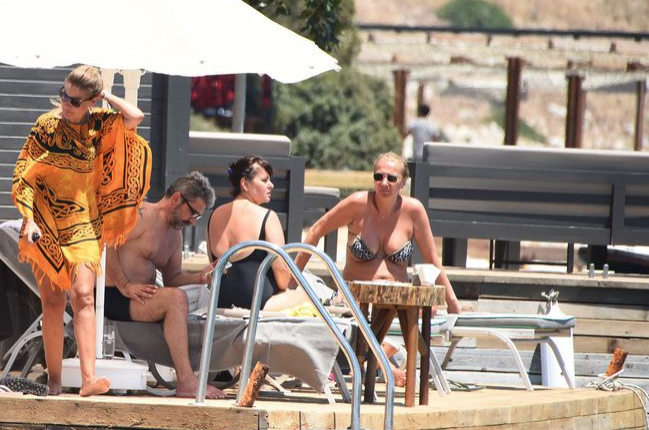 İskelede aşk! Gülben Ergen sevgilisini öpücüklere boğdu - Resim: 3