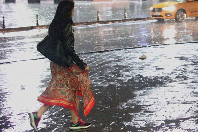 Doğu'da sağanak Batı'da fırtına var! Meteoroloji paylaştı - Resim: 4