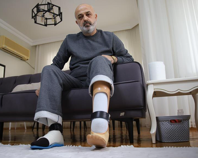 3 gün enkazda kalan aile yaşadıklarını anlattı: Halüsinasyonlar görerek hayata tutunduk - Resim: 4