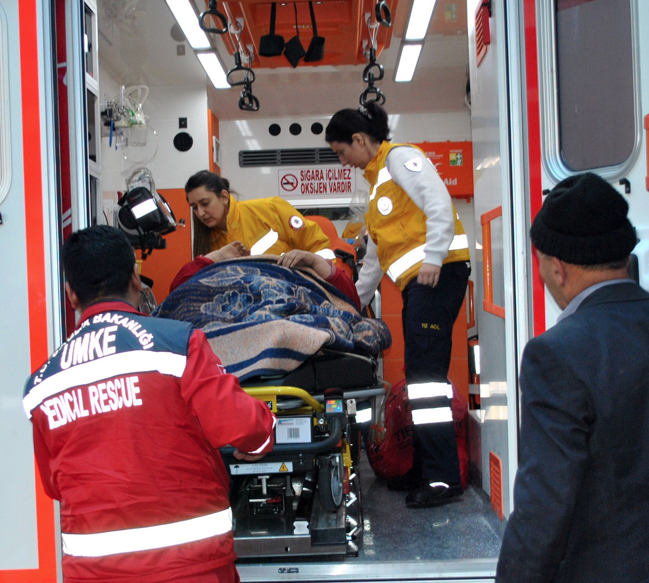 300 kiloluk hasta böyle taşındı - Resim: 1