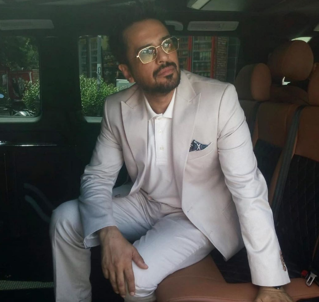 Boşalttığı otelinin borçlarını da ödememiş Emre Altuğ'a icra şoku - Resim: 1