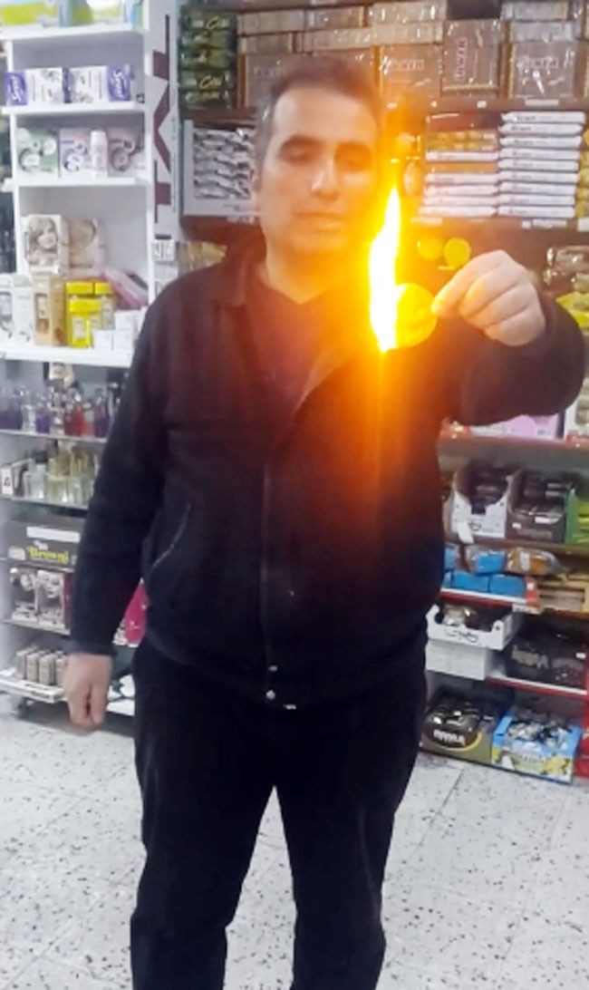 Kayserili bakkal cipsi ateşe verdi cips plastik gibi yandı olay görüntüler - Resim: 3