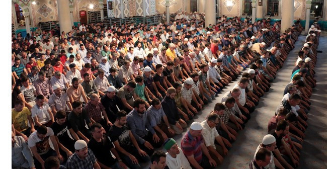 Kadir Gecesi'nde camiler doldu taştı - Resim: 4