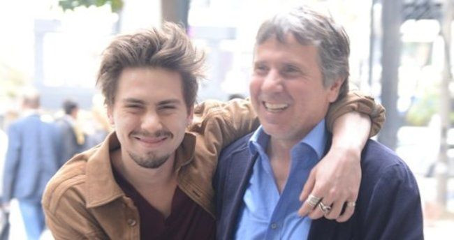 Sadakatsiz'in Selçuk'u Tarık Emir Tekin bakın kimin oğlu çıktı! Annesini ve babasını herkes tanıyor - Resim: 4