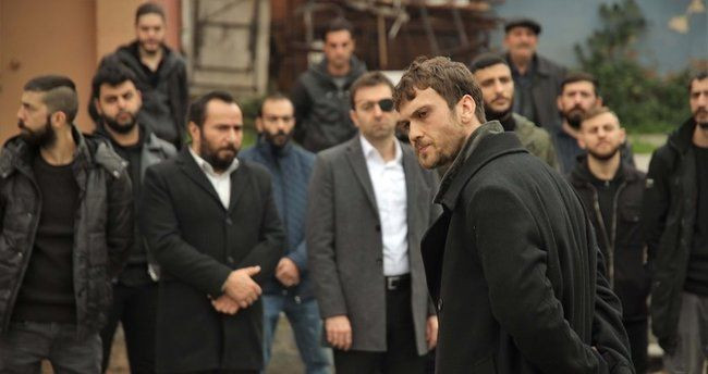 Show TV Çukur dizisine bomba isim geri dönüyor seyirci havalara uçtu - Resim: 3