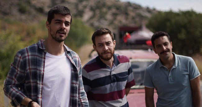 TRT 1 Gönül Dağı dizisindeki ayrılık sinyali seyirciyi isyan ettirdi kafalar karıştı - Resim: 1